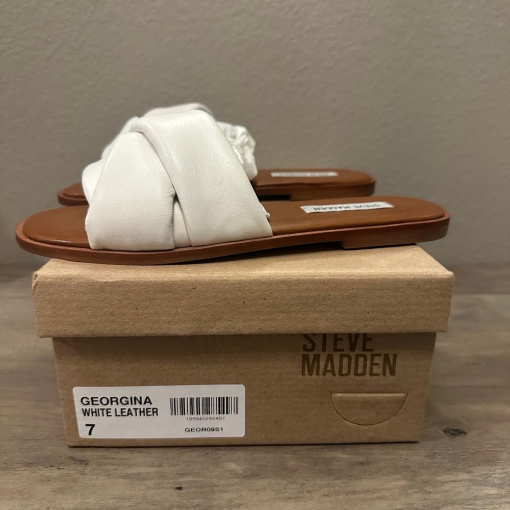 NEW! Steve Madden Georgina Leather Sandal - Picture 2 of 7